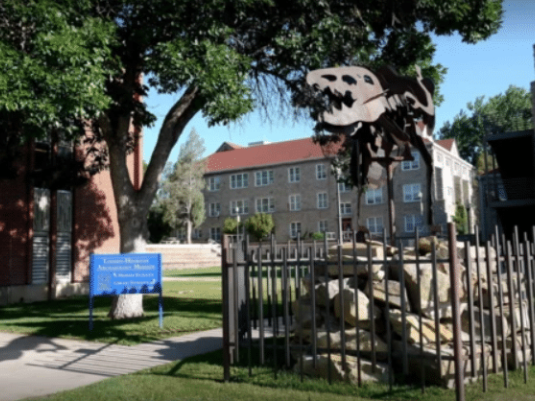 Photo of front of Louden Museum